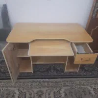 میز کامپیوتر سالم