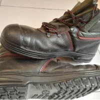 نیم بوت ایمنی، فشن،کوهنوردی اورجینال|کیف، کفش، کمربند|تهران, ونک|دیوار