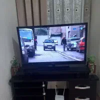 زیرتلویزیون مشکی کاملا سالم