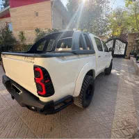 هایلوکس۲۰۱۰  اتوماتیک|خودرو سواری و وانت|تهران, آجودانیه|دیوار