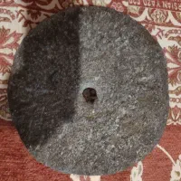 آسیاب دستی قدیمی|کلکسیون اشیاء عتیقه|سنگر, |دیوار