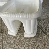 گلدان پلاستیکی نرده ای|گل و گیاه طبیعی|رشت, پل تالشان|دیوار