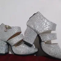 کفش بچگانه  فقط یکبار عروسی استفاده شده