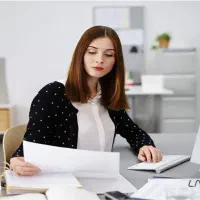 منشی علاقه مند به حسابداری وآشنابه بازاریابی وفروش