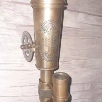 دوربین تک چشم انگلیسی