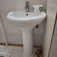 روشویی با شیر آلات و همراه اینه