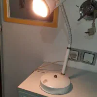 چراغ مطالعه و سپر