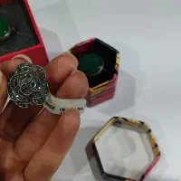 انگشتر زیبا