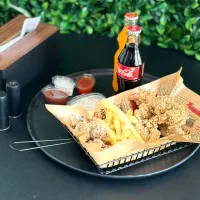 استخدام نیروی صندوقدار آقا