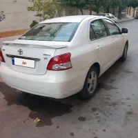 تویوتا یاریس مدل ۲۰۱۰ بیرنگ