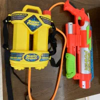 تفنگ آبپاش مخزن دار