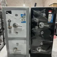 سلطان گاوصندوق چرخشی دکمه ای نقره ای