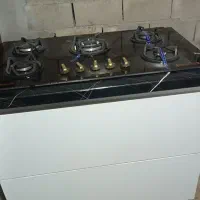 یک عدد گاز با کابینت