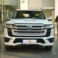 لندکروز VXR 2022 رنگ سفید  تویین توربو