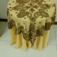 میز با رومیزی هاش فقط یه میلیون