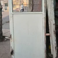 درب پنجره آهنی سالم کیلویی ۴۵۰۰۰ تومان