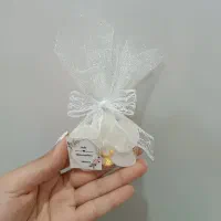 گیفت ، سینی حنا ، استند