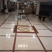 به یک نفر آقا بازنشسته جهت لابی منی برج مسکونی