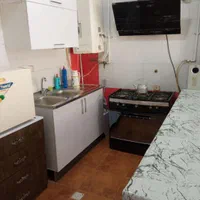 منزل مبله مستقل نواب صفوی|اجارهٔ کوتاه‌مدت آپارتمان و سوئیت|شیراز, کوشک میدان|دیوار