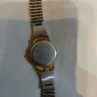 ساعت|ساعت|قم, بنیاد|دیوار