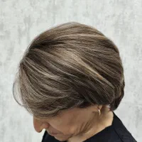 رنگ مو|خدمات آرایشگری و زیبایی|یزد, |دیوار