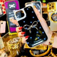 نیازمند خانم برای مدل عکاسی از قاب موبایل