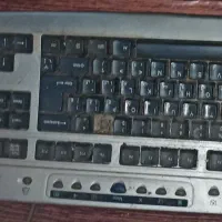 کامپیوتر رو میزی کارکرده و پرینتر در حد نو