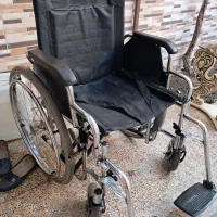 ویلچر در حد نو سالم