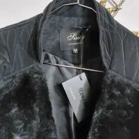 پالتو|لباس|اراک, |دیوار