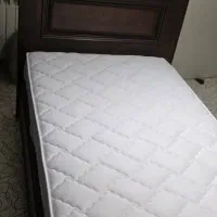 تشک و تخت خواب یک نفره