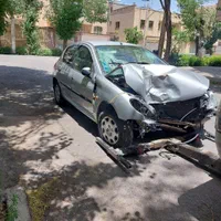 برای فروش خودروی تصادفی خود باما تماس بگیرید|خودرو سواری و وانت|لنجان, |دیوار