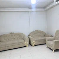 مبل 6 نفره راحتی به‌ همراه روکش ترک