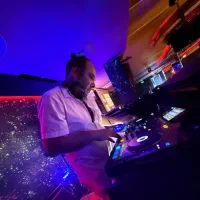 دیجی با سابقه برای مهمانی dj