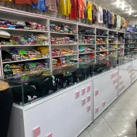 همکار خانم برای فروشندگی خیابان زنگارکی