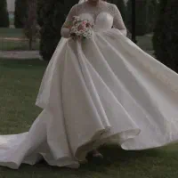 لباس عروس، در حد نو