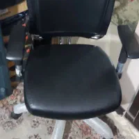 صندلی چرخ دار آکبند