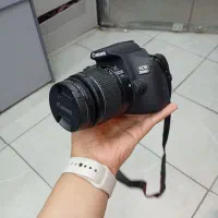 دوربین ۲۰۰۰ دی 2000d