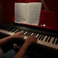 پیانو یاماها p115