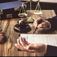 وکیل پایه یک دادگستری و مشاور حقوقی