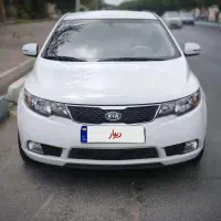 سراتو سایپایی دنده مدل 1393 بسیار سالم