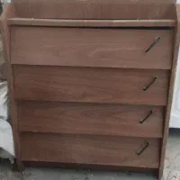 جاکفشی دارای ۴ درب