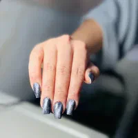 کاشت ناخن|خدمات آرایشگری و زیبایی|قم, زاویه|دیوار