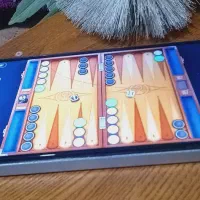 گوشی و دیگر لوازم منزل بعلت مهاجرت