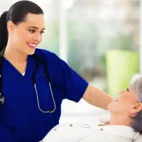 استخدام پرستار از خانم بیمار 60 ساله