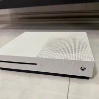 اکس باکس Xbox One S یک ترابایت + کینکت + دو دسته|کنسول، بازی ویدئویی و آنلاین|تهران, گلستان (شهرک راه آهن)|دیوار