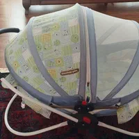 گهواره متحرک پشبندارخارجی در رودسر|کالسکه و لوازم جانبی|رودسر, |دیوار