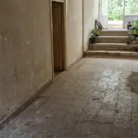 زیر-زمین-و-حیاط