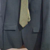 کت و شلوار و جلیقه و کروات