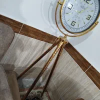 ساعت پایه دار