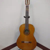 گیتار یاماها اصل مدل C40 به همراه تمام لوازم جانبی